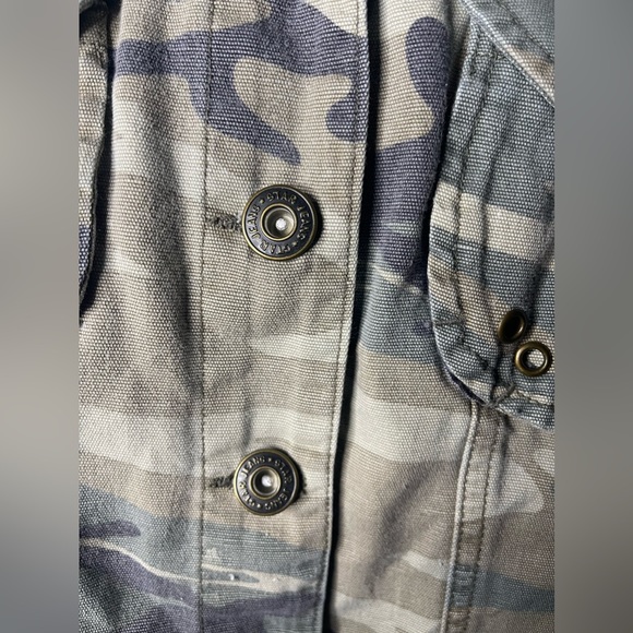 Star camo crop jean jacket Sz Large - Picture 6 of 6
